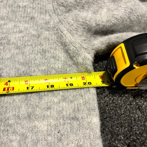 EDC sweater with flower detail - Picture 7 of 7